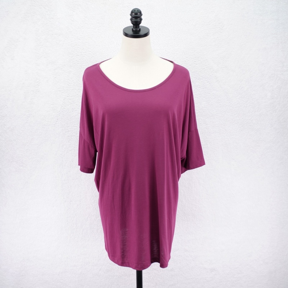 Nike Oversized‎ T-shirt Short Sleeve Top Scoop Neck Purple -2XL- Polyester Rayon